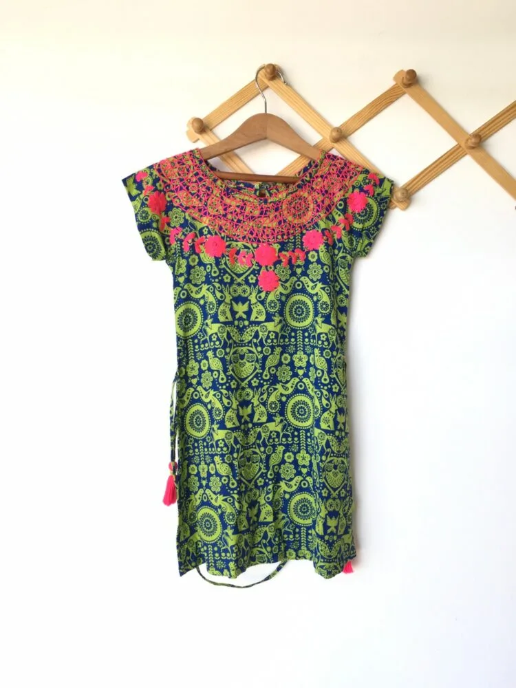 Dress ชุดเดรสลวดลายสวยงาม