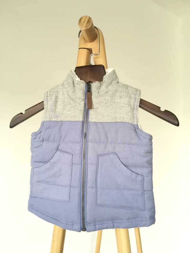 Zip-Up Sherpa Vest เสื้อกั๊กเชอร์ปาแบบมีซิป