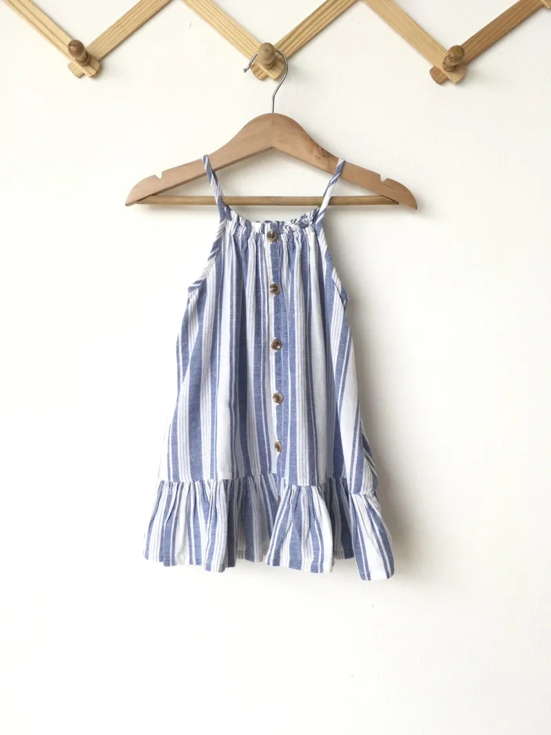 Straight line Dresses ชุดเดรส ลายตรง