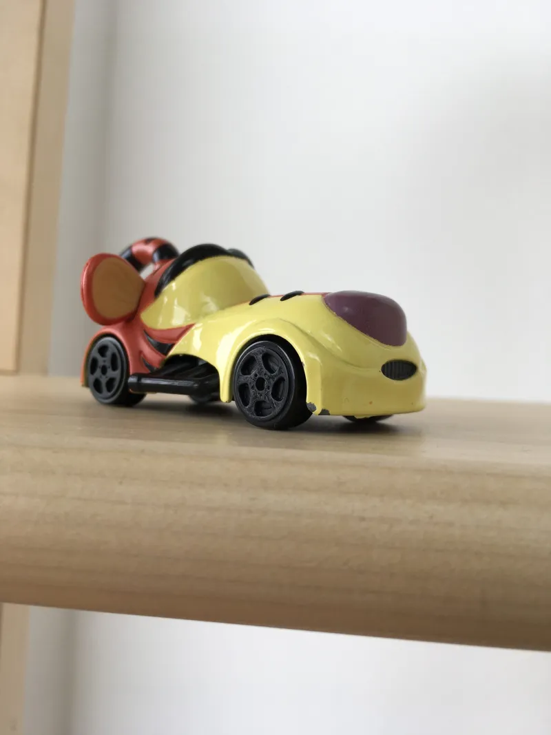 DISNEY TIGGER DIE CAST COLLECTOR CAR รถของเล่นหมีพูห์