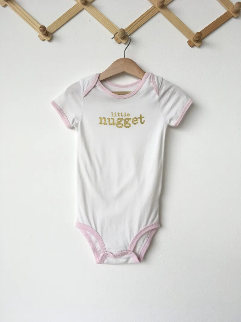 Little nugget Bodysuit ชุดบอดี้สูทขาสั้น ลายLittle nugget