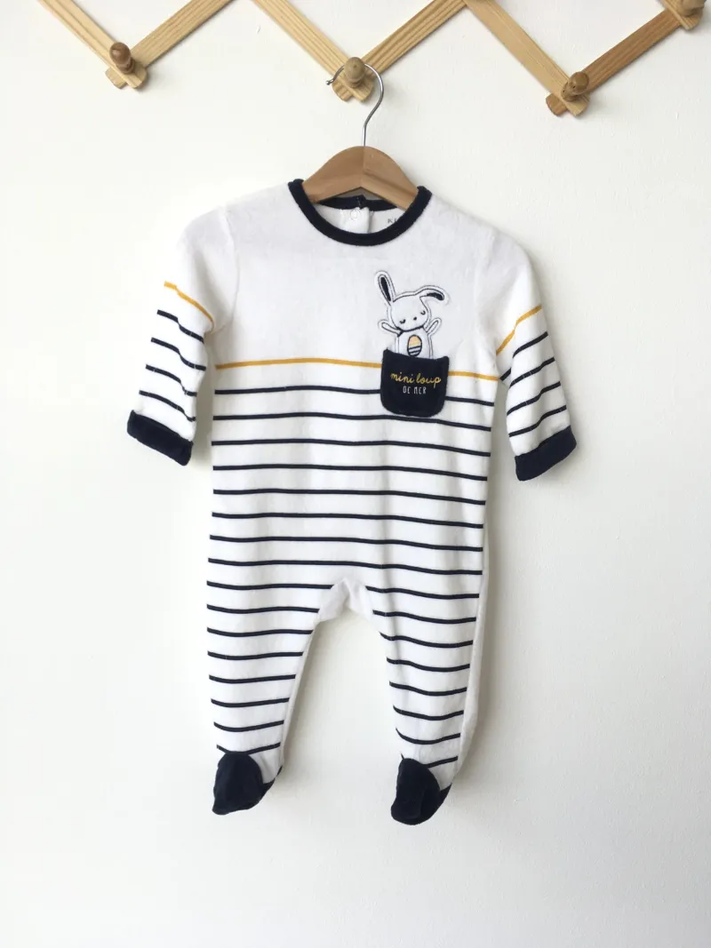 Rabbit Pajamas ชุดนอนคอกลมขายาว ลายกระต่าย