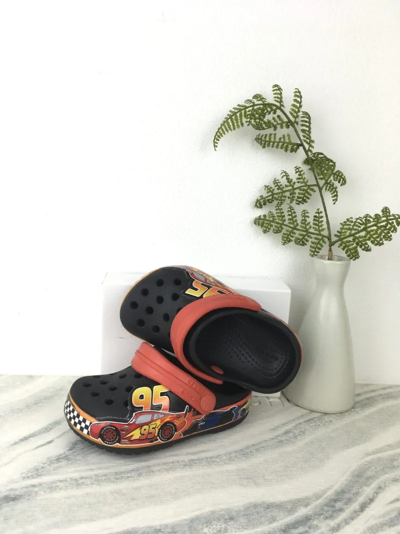 Crocs Fun Lab Disney And Pixar Cars Band Clog รองเท้าลำลองเด็ก