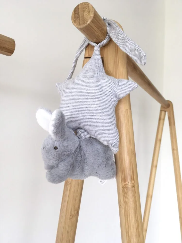 The hanging doll has a sound ตุ๊กตาแขวนมีเสียง