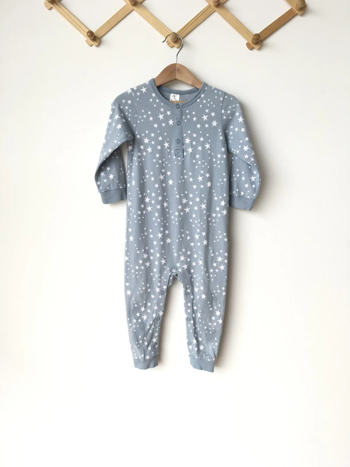Linear Pajamas ชุดนอนคอกลมขายาวลายดวงดาว