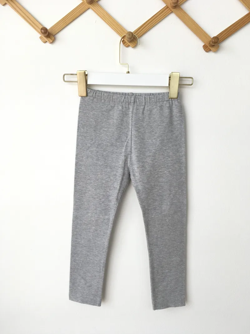 Grey Leggings กางเกงเลกกิ้ง สีเทา
