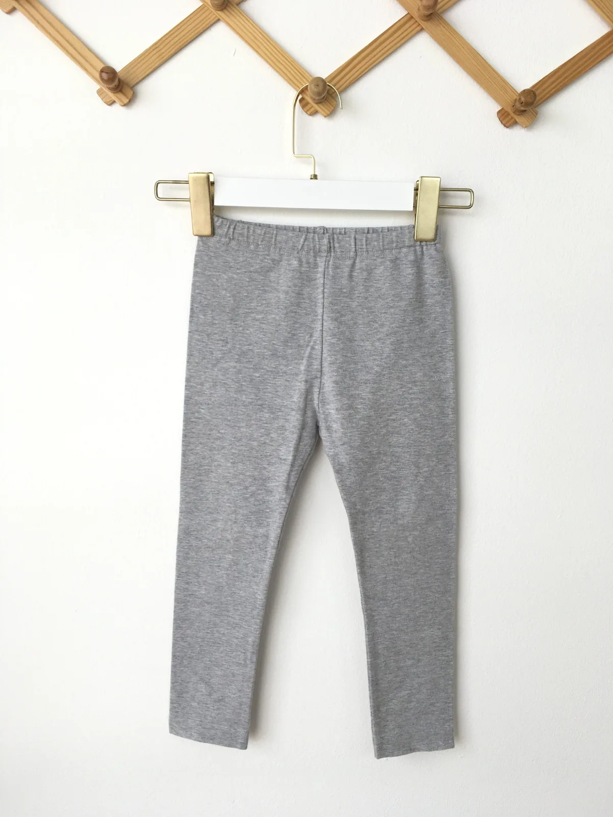 Grey Leggings กางเกงเลกกิ้ง สีเทา
