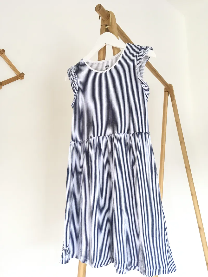 Printed Cotton Dress ชุดกระโปรงลายขวางแนวตรงแขนกุด