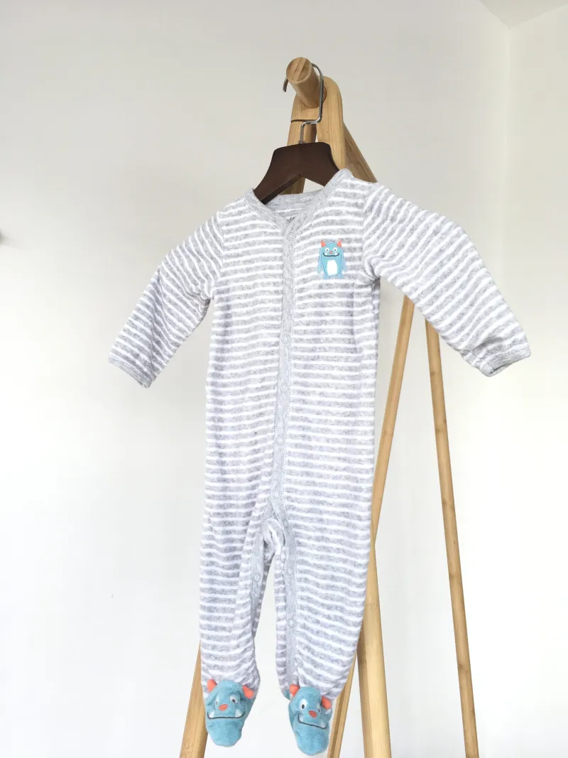 Striped Pajamas ชุดนอนคอกลมขายาว ลายขวาง