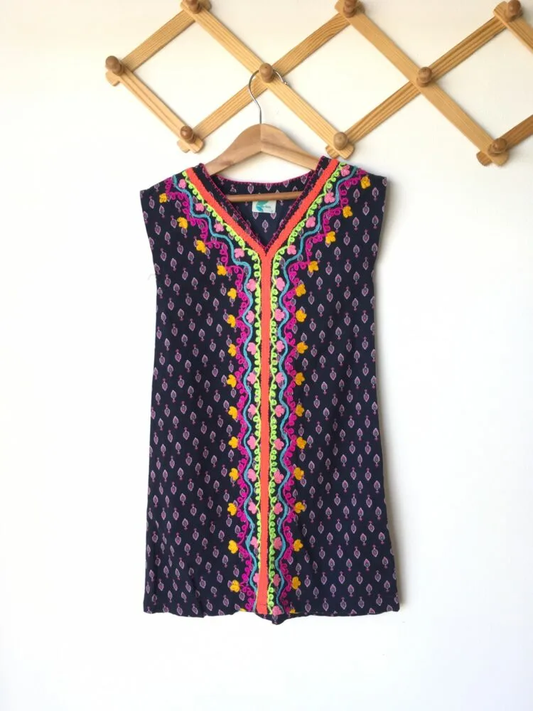 Dress ชุดเดรสพื้นบ้าน