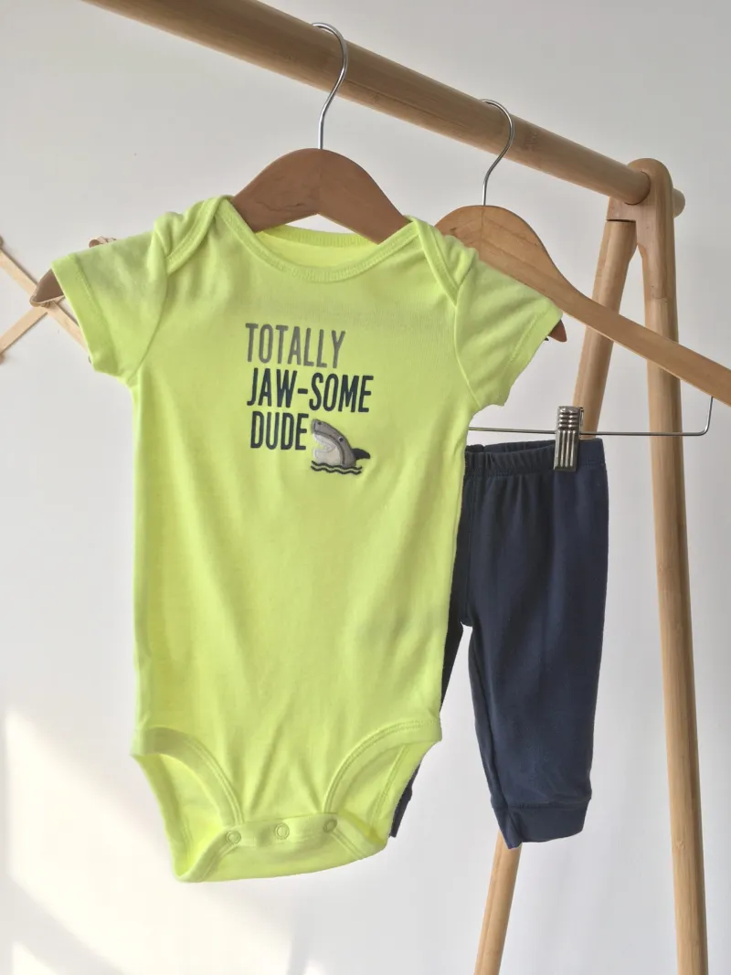 Sharks Set Body suit and Pants เซตบอดี้สูทและกางเกง 2 ชิ้น ลายฉลาม
