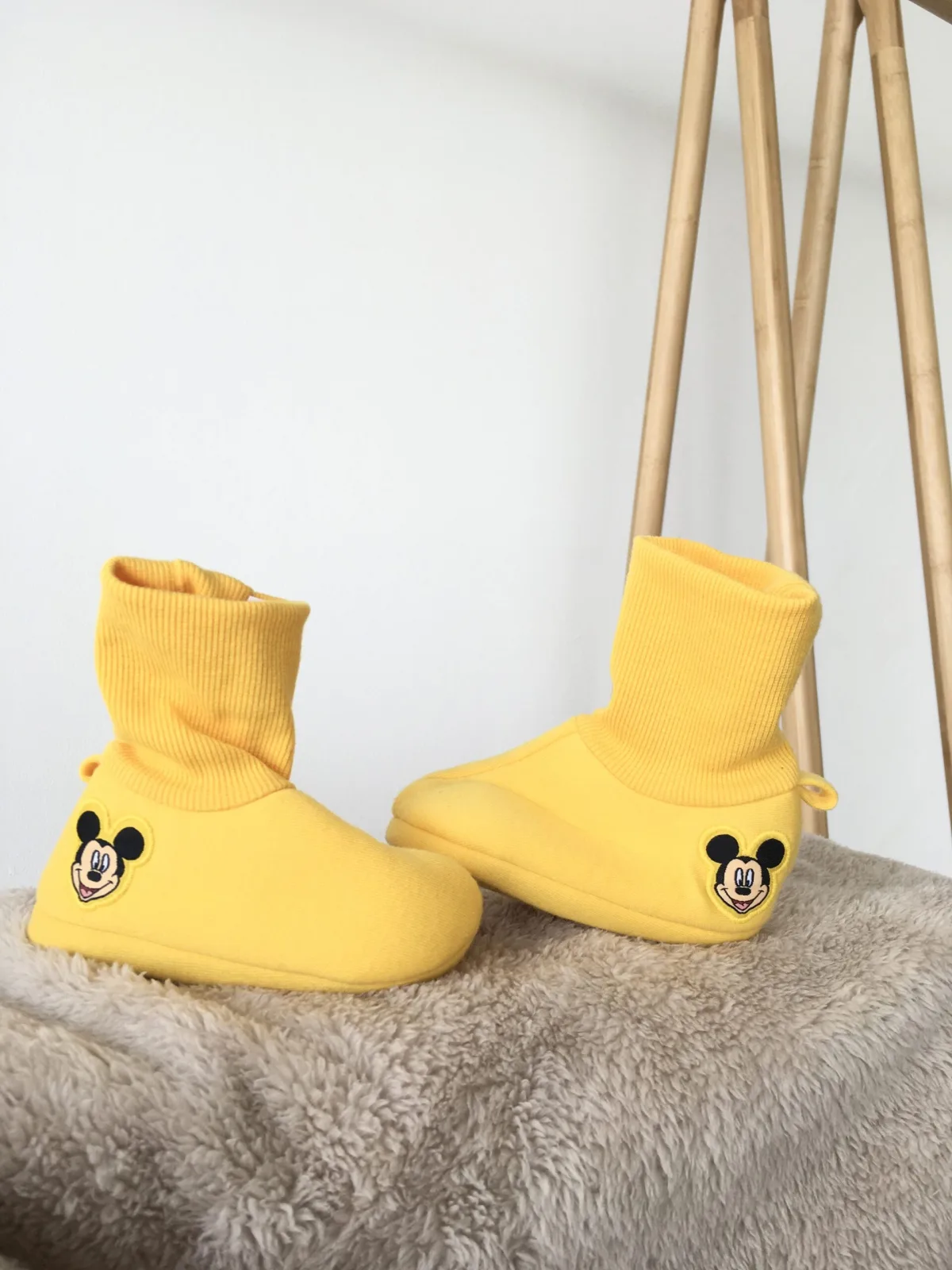 Disney Store Mickey Mouse Yellow Baby Toddler Costume Dress Up Shoes รองเท้ามิกกี้ เมาส์ สีเหลือง