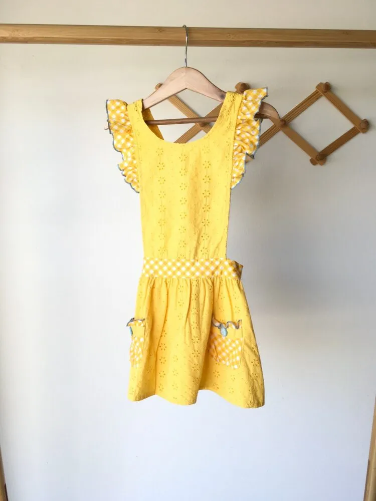 Dress Florals ชุดเดรสลายดอกไม้