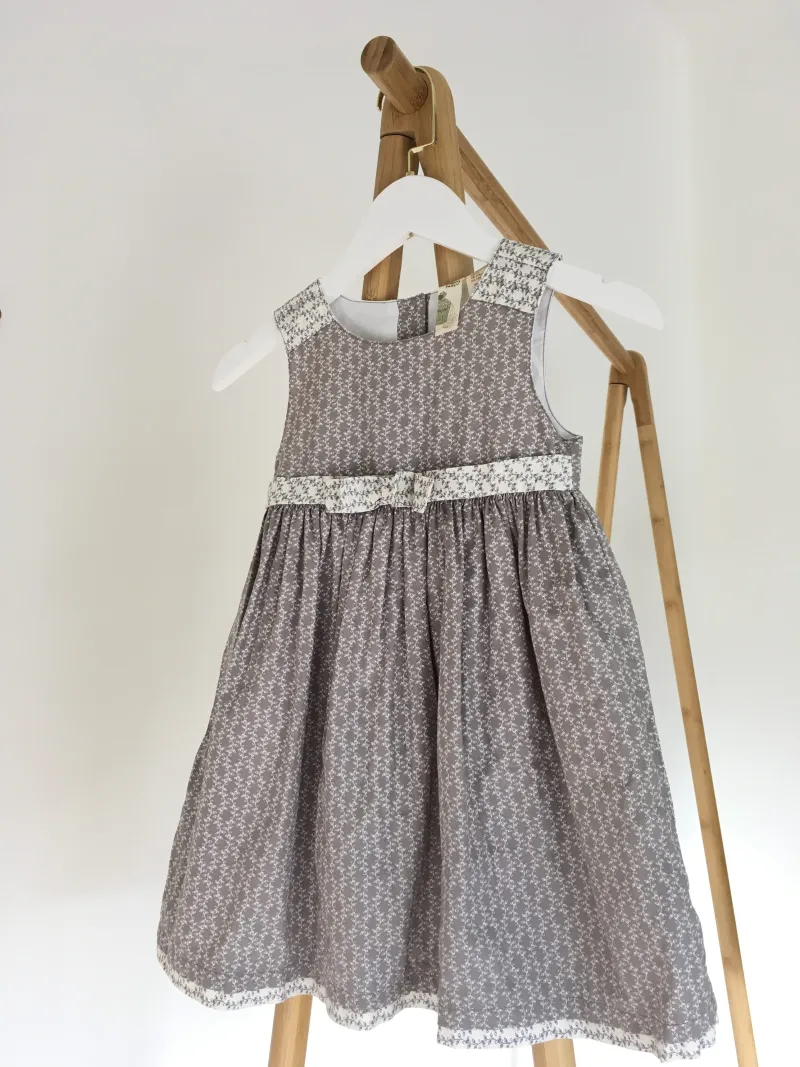 Bow Mini Dress ชุดกระโปรงติดโบว์ด้านหน้า
