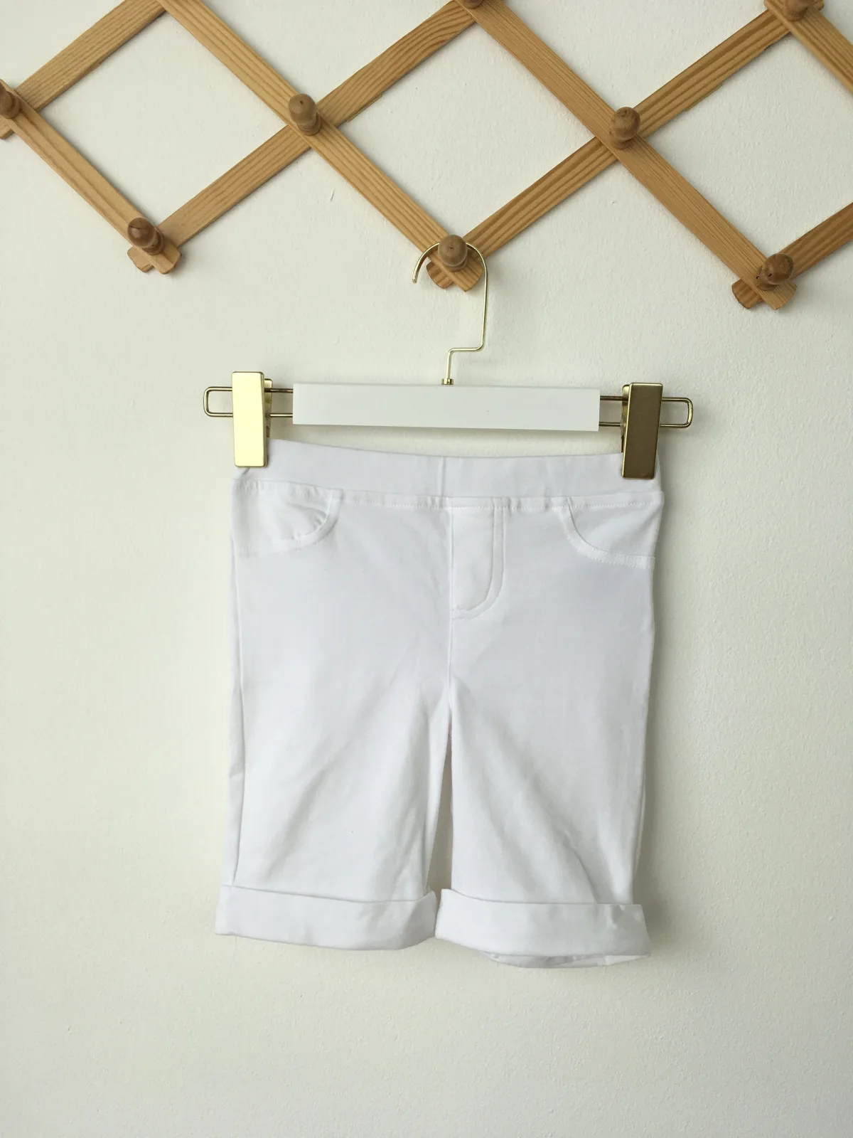 Skinny Cutoff Shorts กางเกงขาสั้น