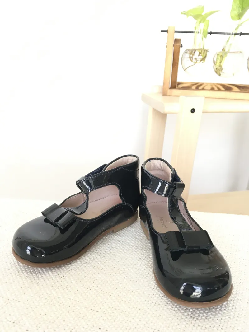 Baby Girl Patent Leather T รองเท้าหนังหุ้มข้อติดโบว์