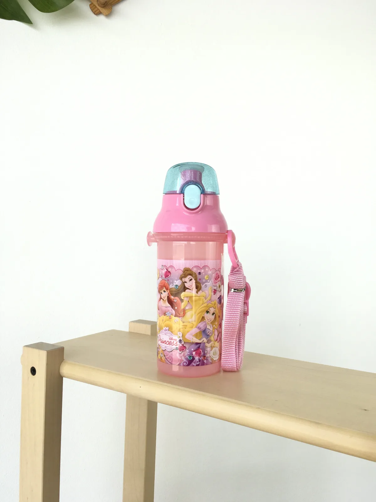 Disney Princess Water Bottle กระบอกน้ำเจ้าหญิงดิสนีย์แบบพกพาสำหรับเด็ก