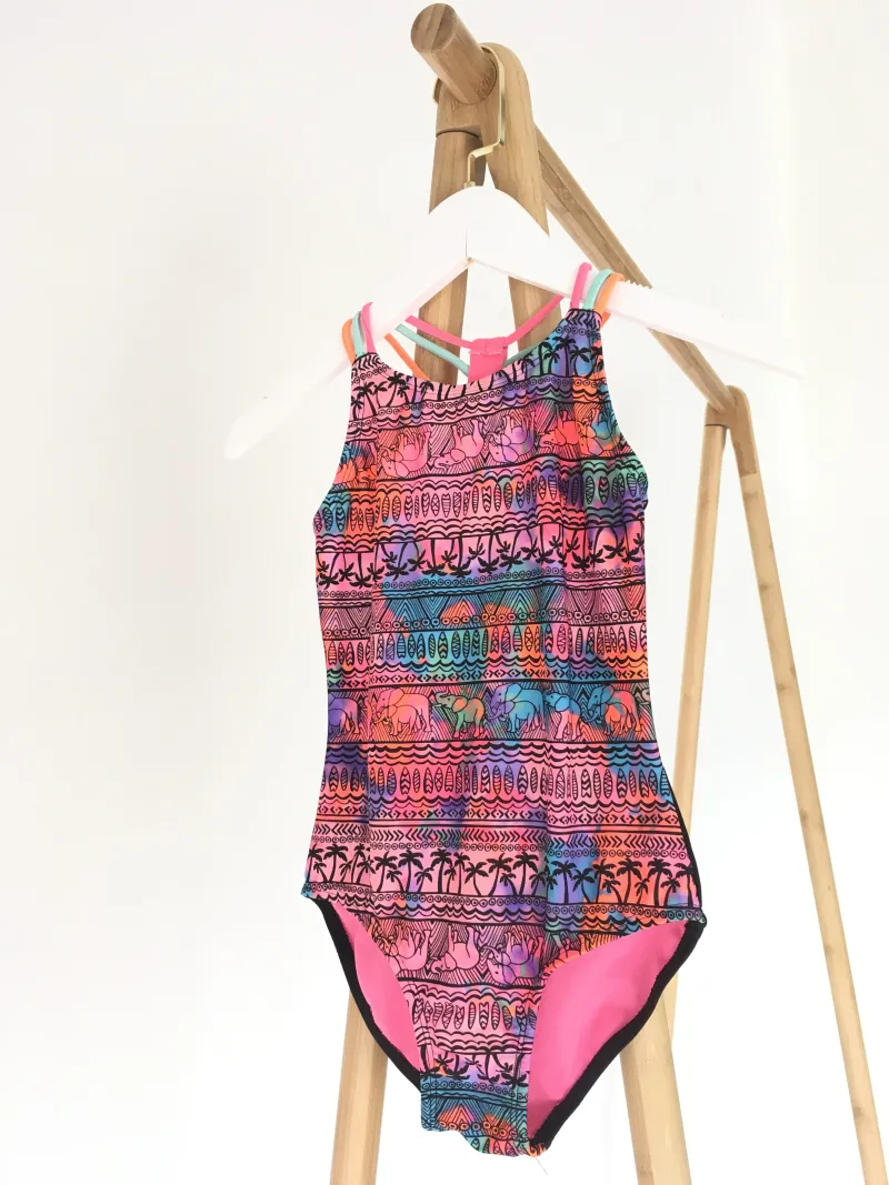 Juniors' One Piece Swimsuit ชุดว่ายน้ำวันพีซสำหรับเด็ก