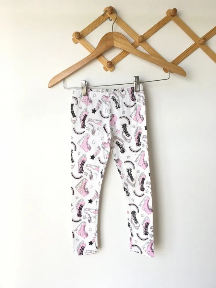 Basic Legging กางเกงเลกกิ้งลายรองเท้า