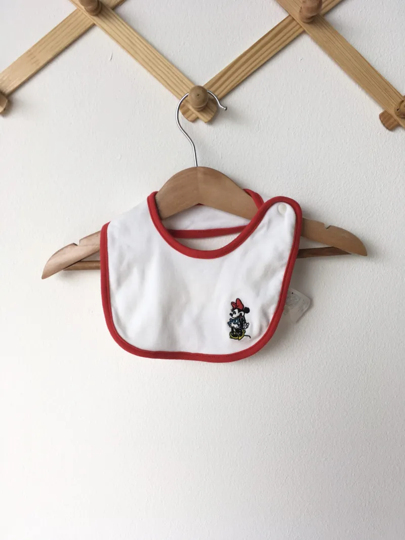 Bumkins baby mickey mouse ผ้ากันเปื้อนเด็ก ลายมิกกี้เมาส์