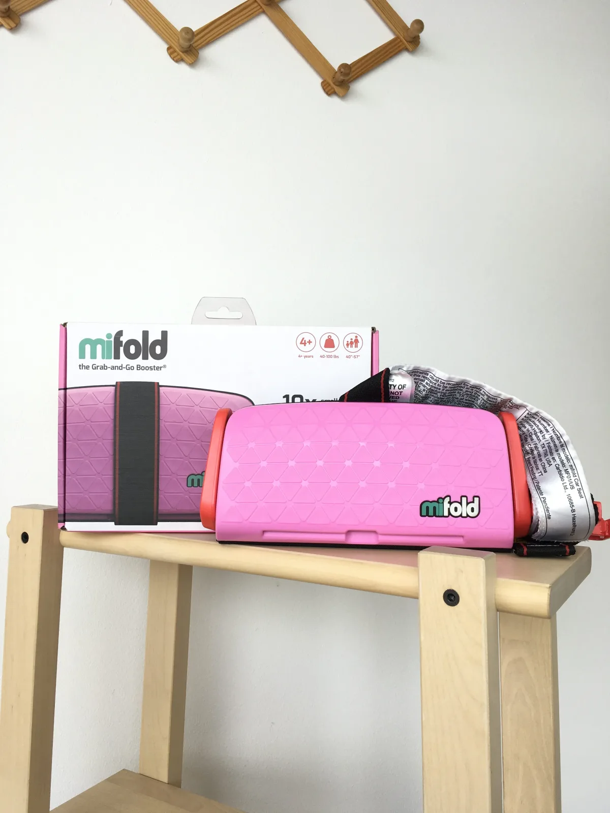 Mifold Portable car seat คาร์ซีทพับได้ พกพาสะดวก