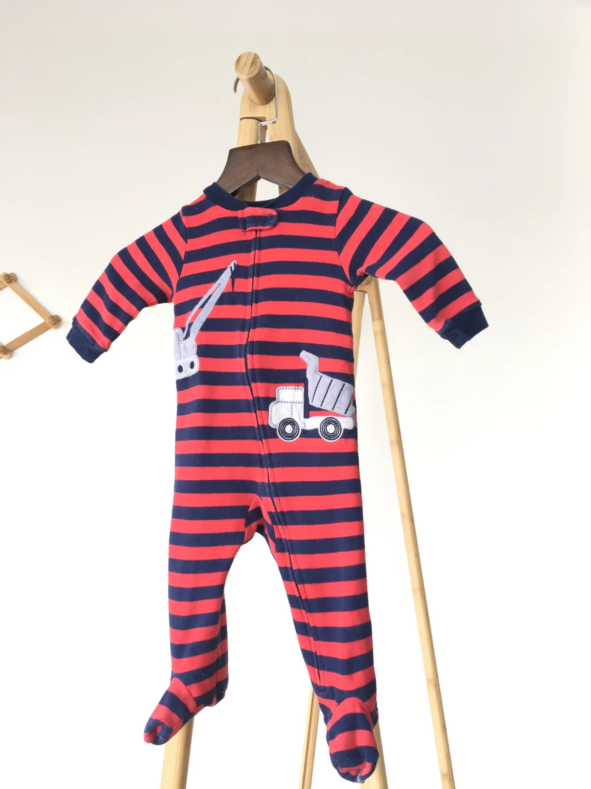 Car Pajamas ชุดนอนคอกลมขายาว ลายรถ