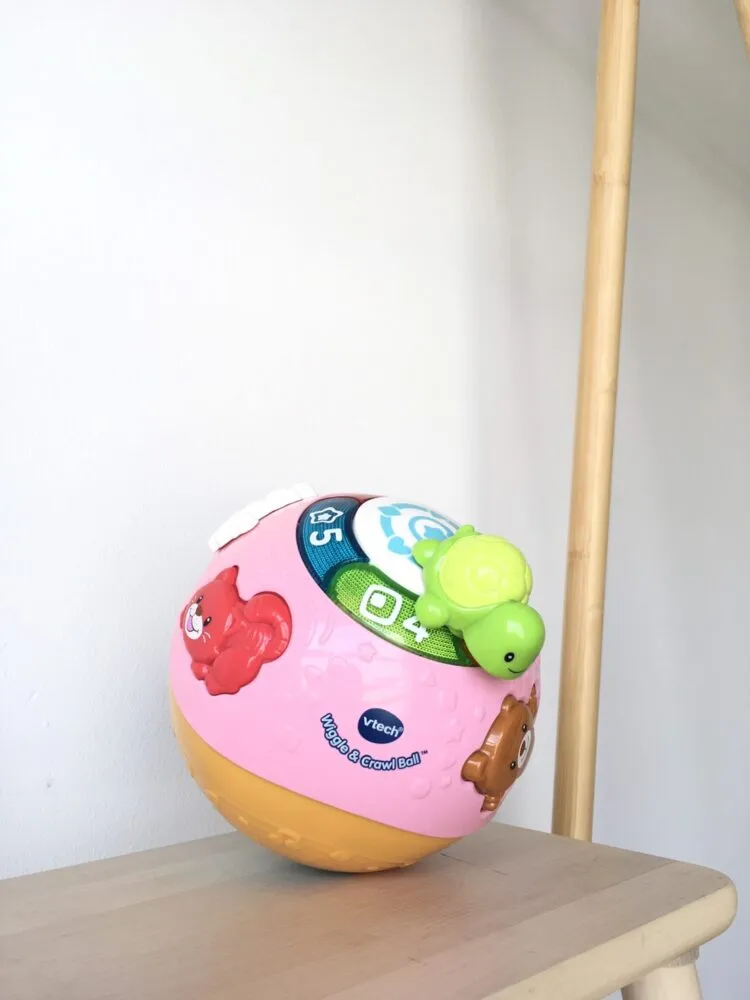Wiggle & Crawl Ball ลูกบอลของเล่น