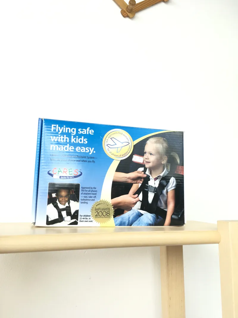Kids Flying safe with kids made easy สายขาดรัดเพื่อความปลอดภัยของเด็กๆบนเครื่องบิน