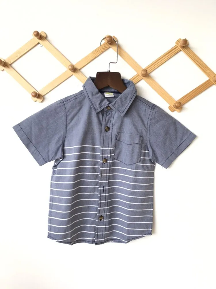 Striped Shirt เสื้อเชิ้ตลายขวาง
