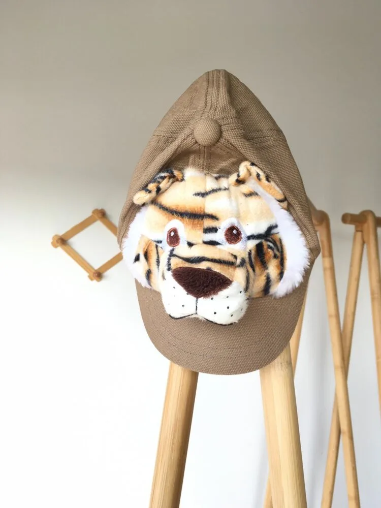 Children’s Baseball Cap with White Tiger design หมวกเบสบอลเด็กลายเสือ